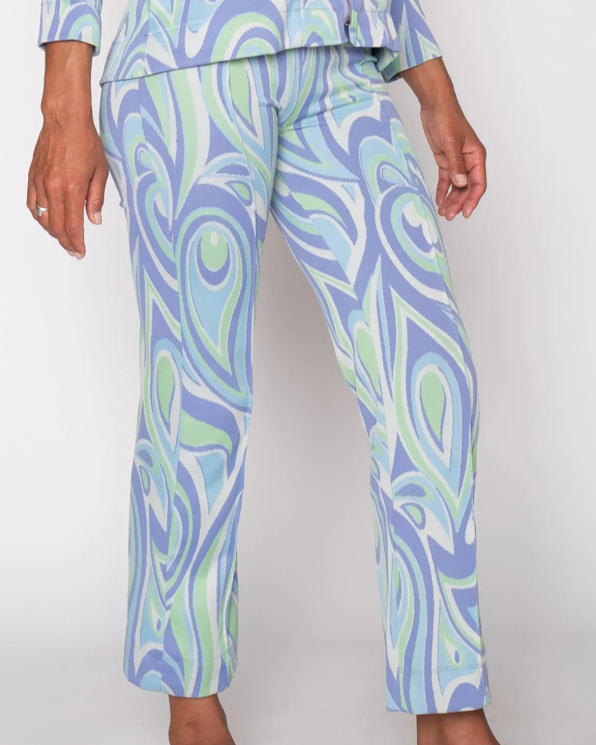 Tessa Pant - Ofelia