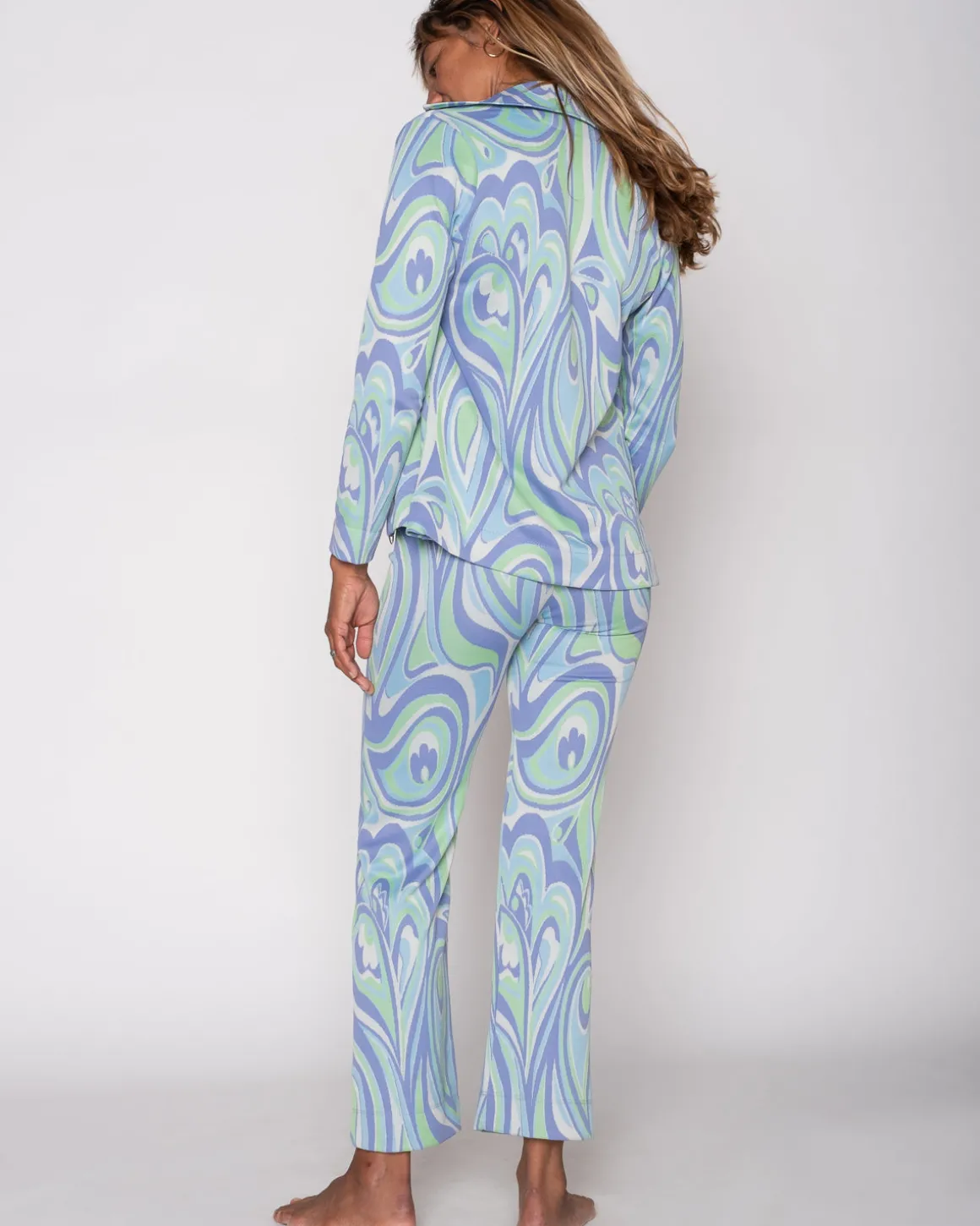Tessa Pant - Ofelia